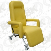 BKPR 011-026 - POLTRONA HOSPITALAR CONFORTO RECLINÁVEL PNEUMÁTICA - DOTADA DE RODÍZIOS 03"